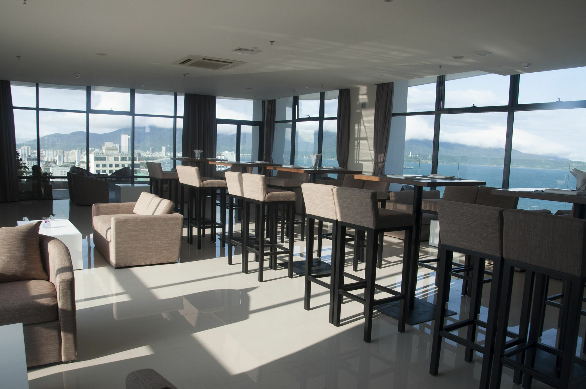 Avatar Hotel Đà Nẵng Kültér fotó